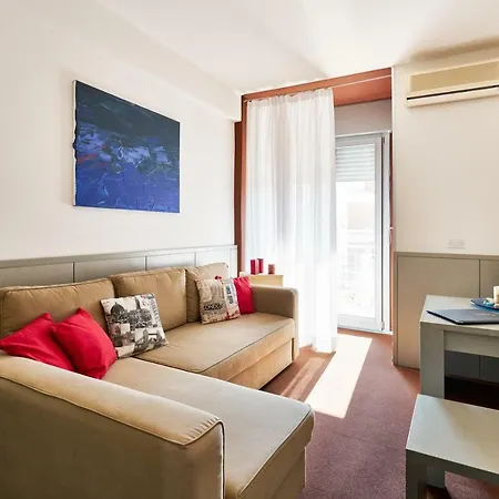 Отель Europa 3*